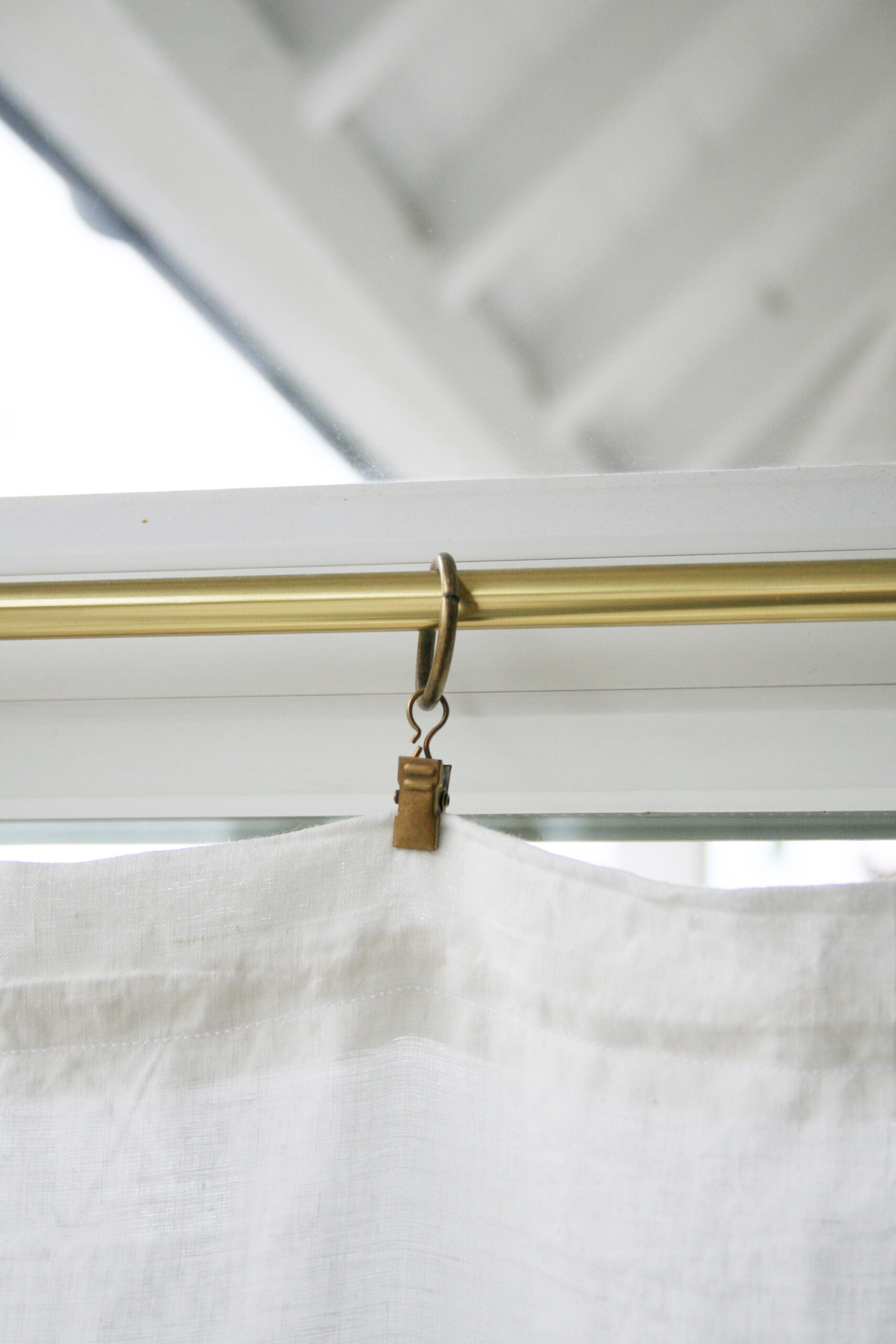 Making cafe curtains for a bay window Apartment Apothecary