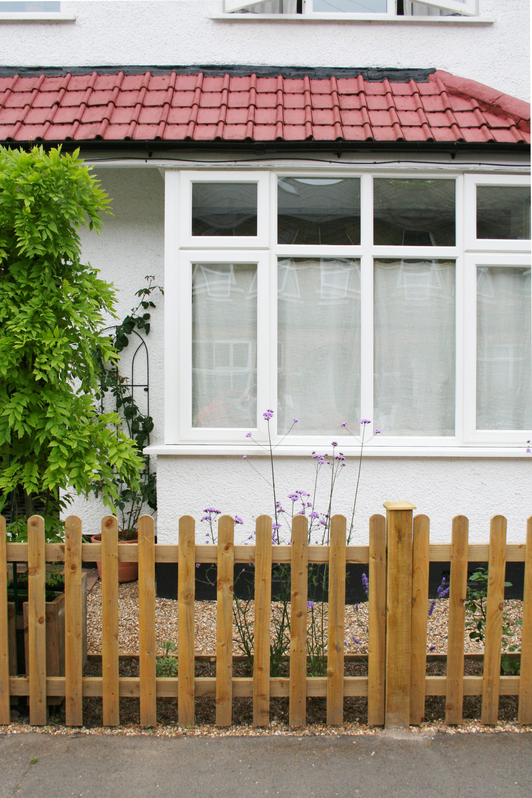 Making cafe curtains for a bay window Apartment Apothecary